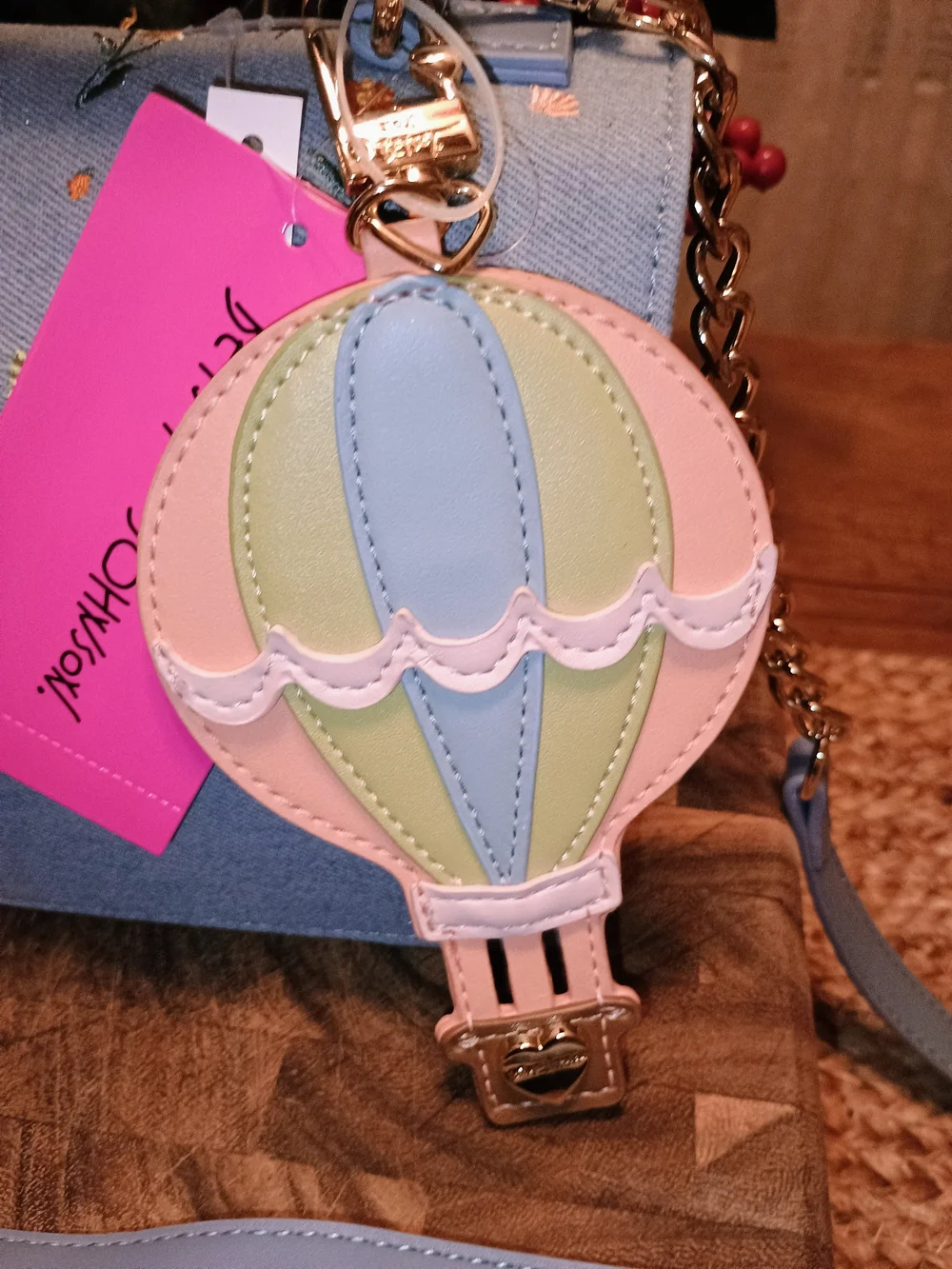 N/A charming light